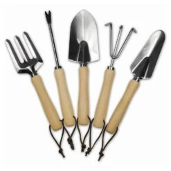 Disney Winnie The Pooh Folding Garden Stool With Detachable Storage Tote Bag And Tools -Disney 7002058734117 4